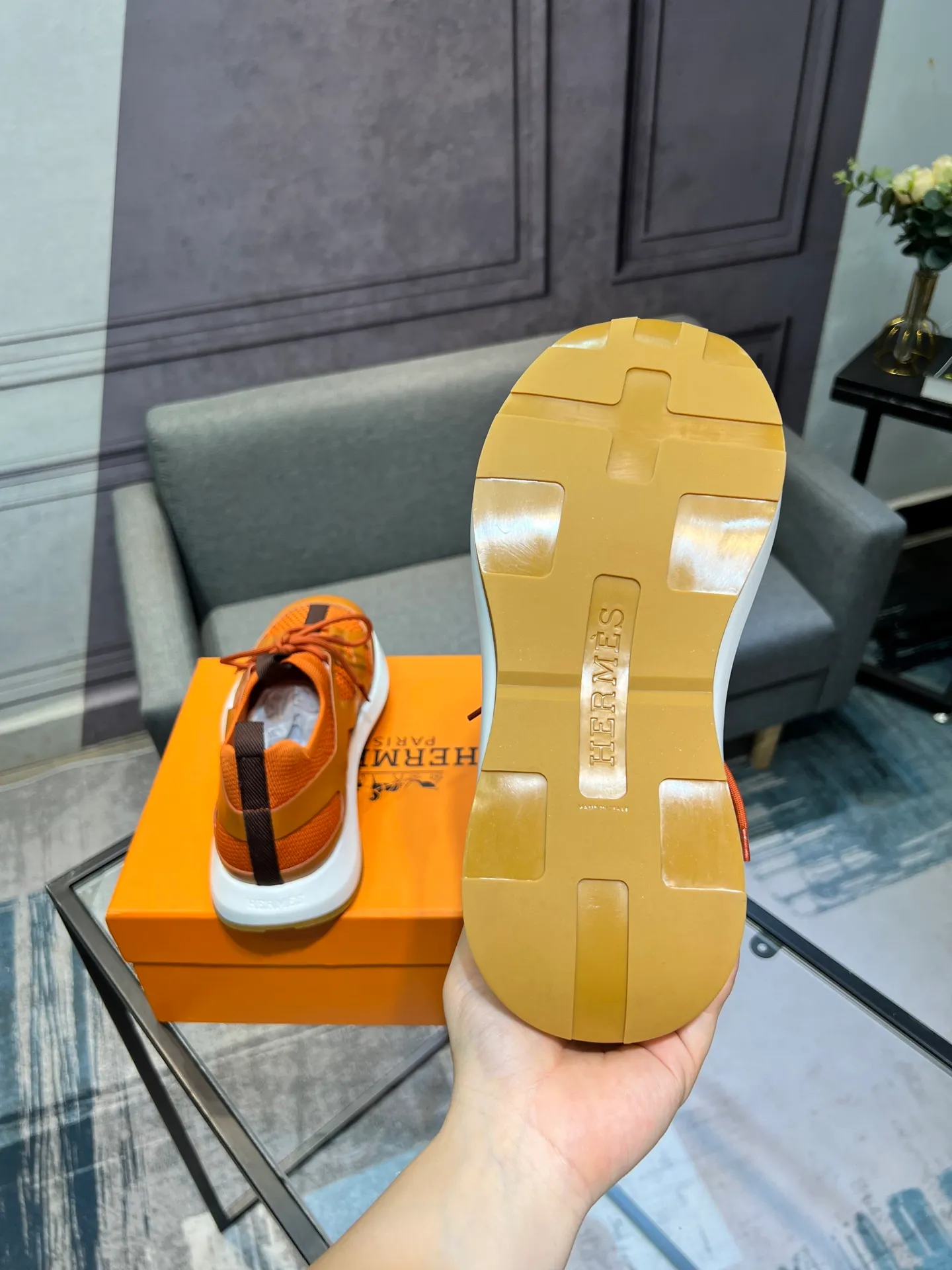 💰¥720 HERMES Men’s rest sneakers! -High-end quality original casual sports shoes -Upper: high nappa calfskin, forging technology, knitted fabric, shoe brand webbing, injection molded brand logo -Inner: foot pad; water-dyed cowhide -Outsole: ultra-light TPU·rubber; two-color molded outsole -Ultra-high quality control·fine workmanship: highlighted (high-end·luxury·grade) Size: 38-44 (45 46 customized)
